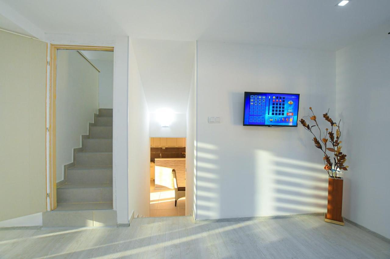Villa Mokka House à Tekija  Extérieur photo